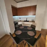 Cloud 10 * Vlorë